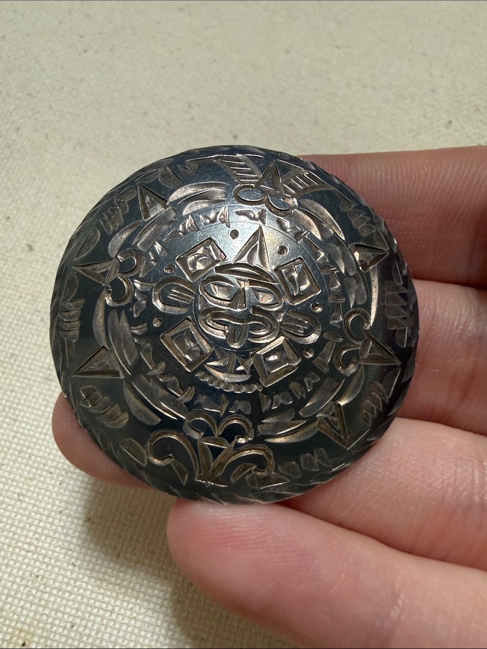 Hand-Engraved Mayan Sterling silver 925 Round Brooch/Pendant